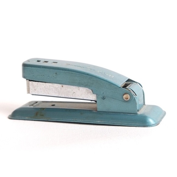 Swingline Cub Stapler - Picture 2 of 16